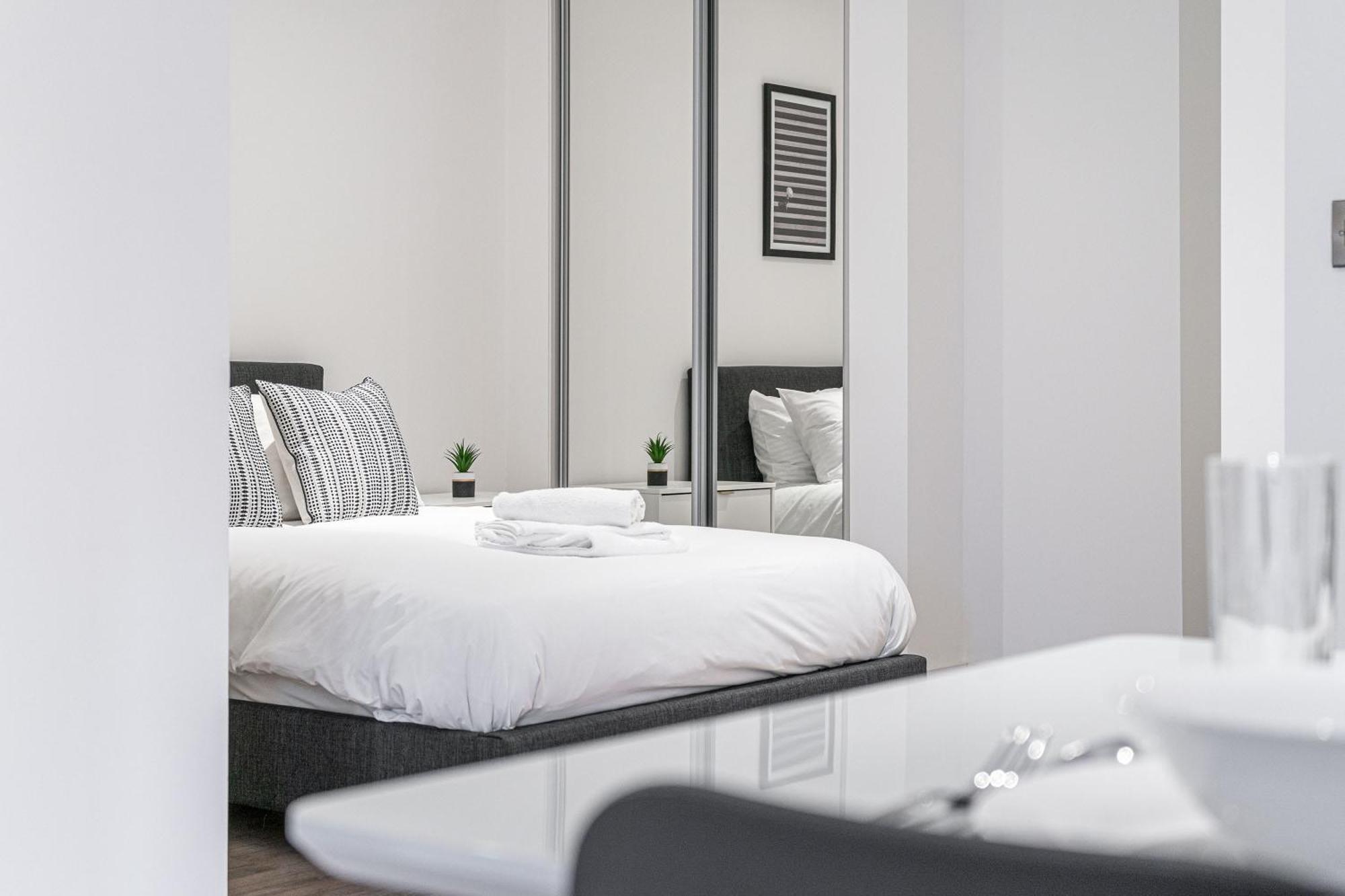 Seven Living Residences Solihull - Close To Nec & Bhx - Free Parking Exterior photo